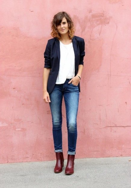 Бордовые ботинки в гардеробе современной девушки: с чем сочетать и когда носить