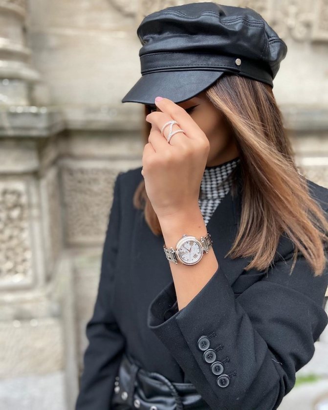 Головные уборы 2021-2022: трендовые новинки холодного сезона