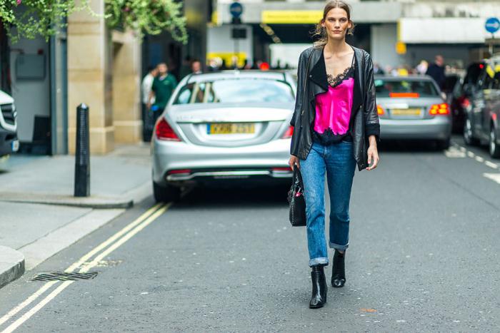 Модные джинсы 2021: какие модели в моде?