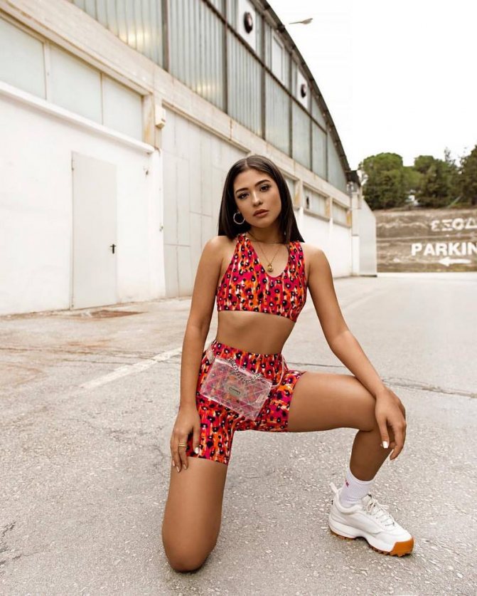 Модные летние шорты 2021-2022: свежие тренды с фото-примерами луков