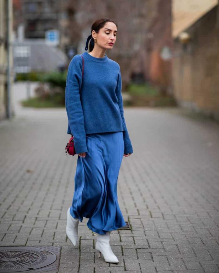 С чем носить синюю юбку